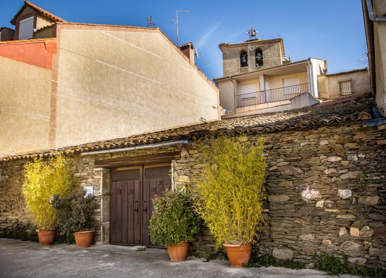 El Hogar Del Herrero Ahigal de los Aceiteros Esterno foto
