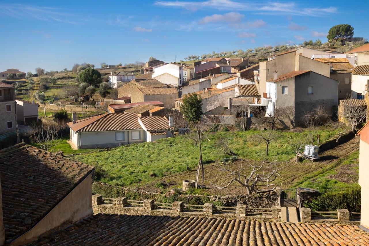 El Hogar Del Herrero Ahigal de los Aceiteros Esterno foto